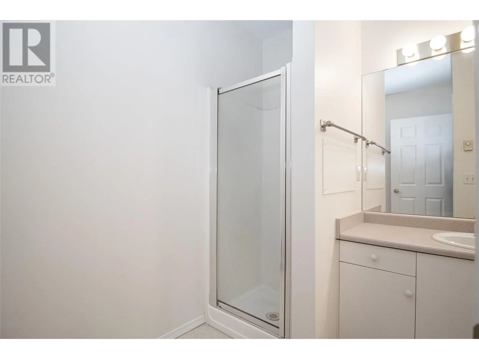 1318 Richter Street Unit# 304