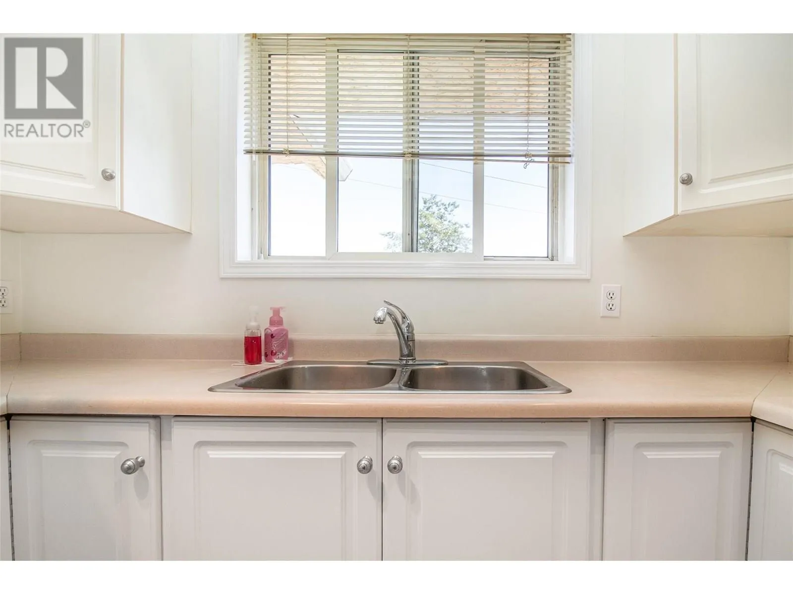 1318 Richter Street Unit# 304