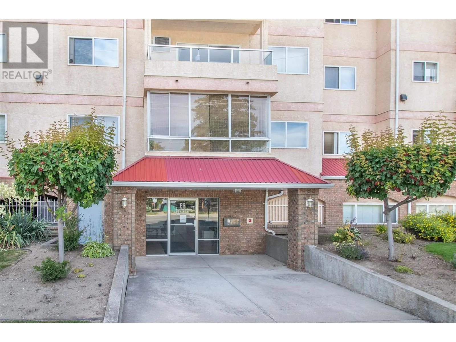 1318 Richter Street Unit# 304