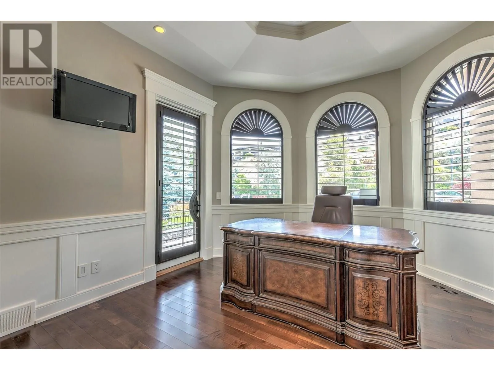 4860 Tuscany Lane