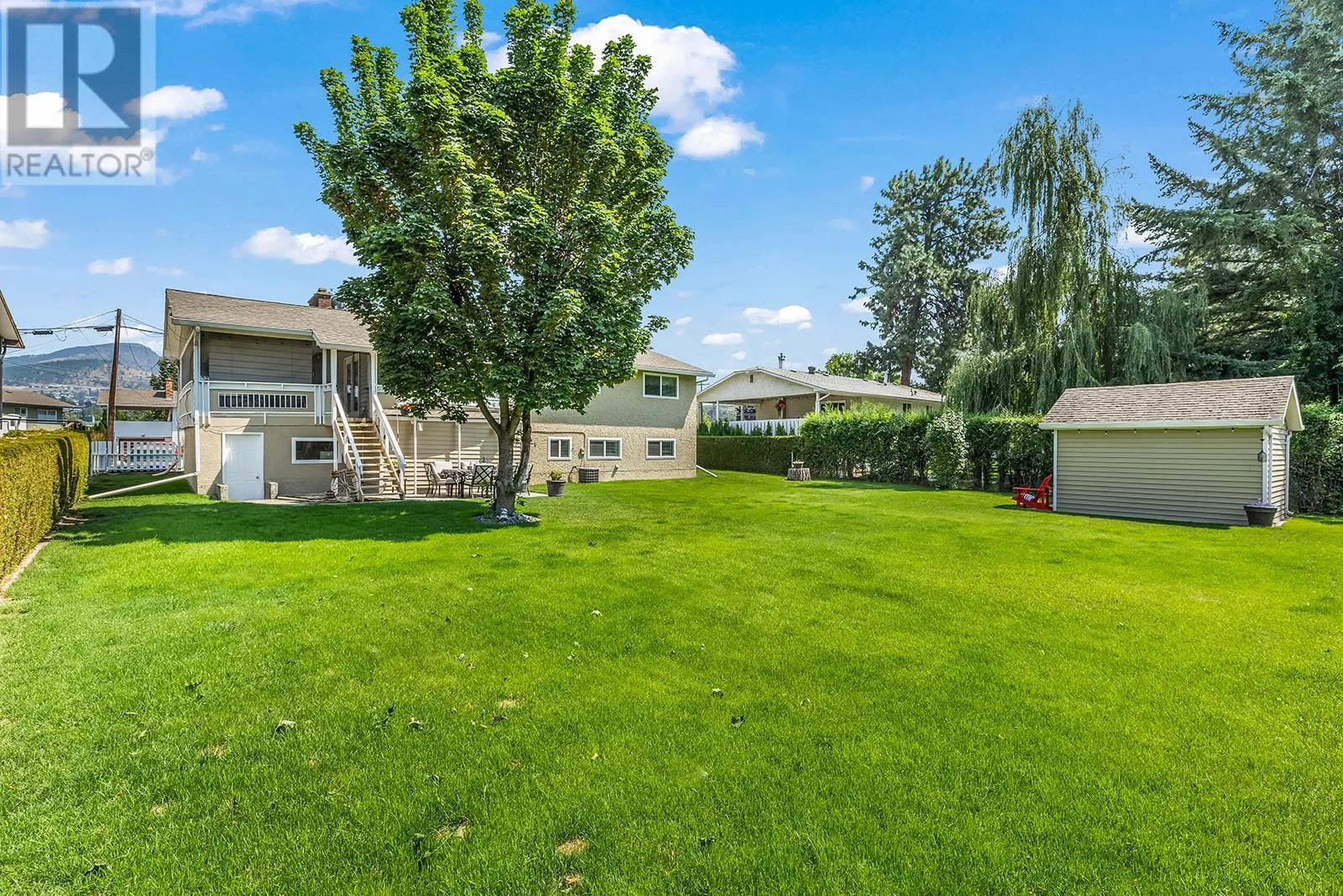 1085 Tamarack Drive
