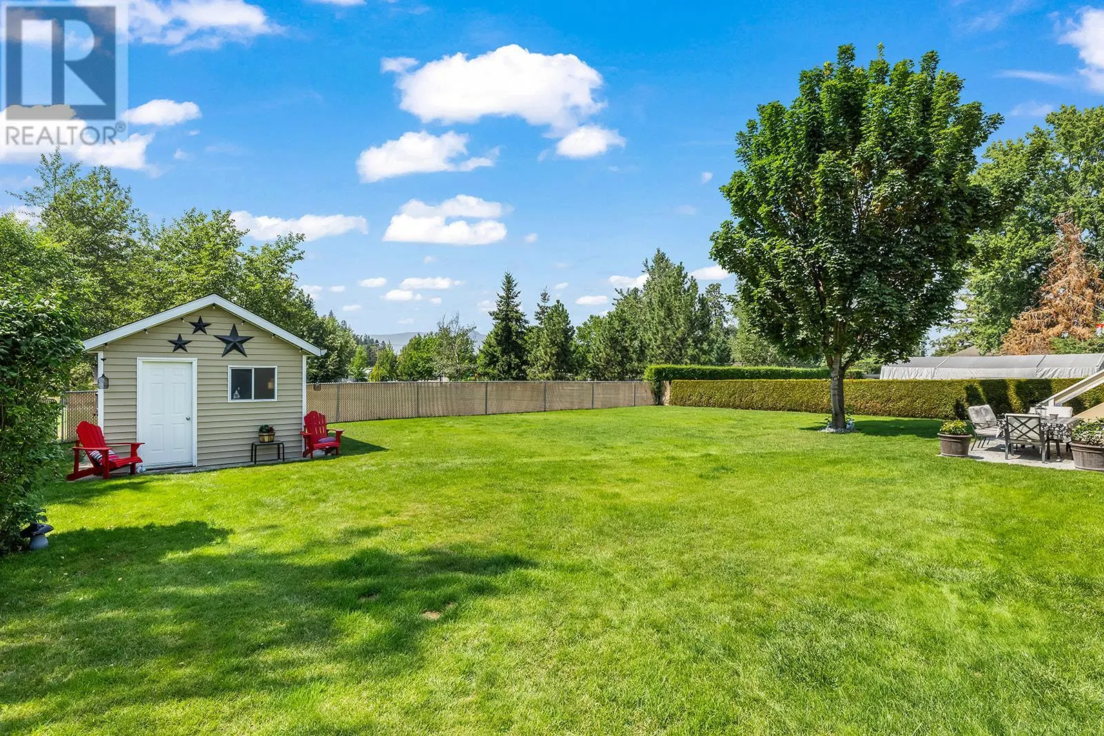 1085 Tamarack Drive