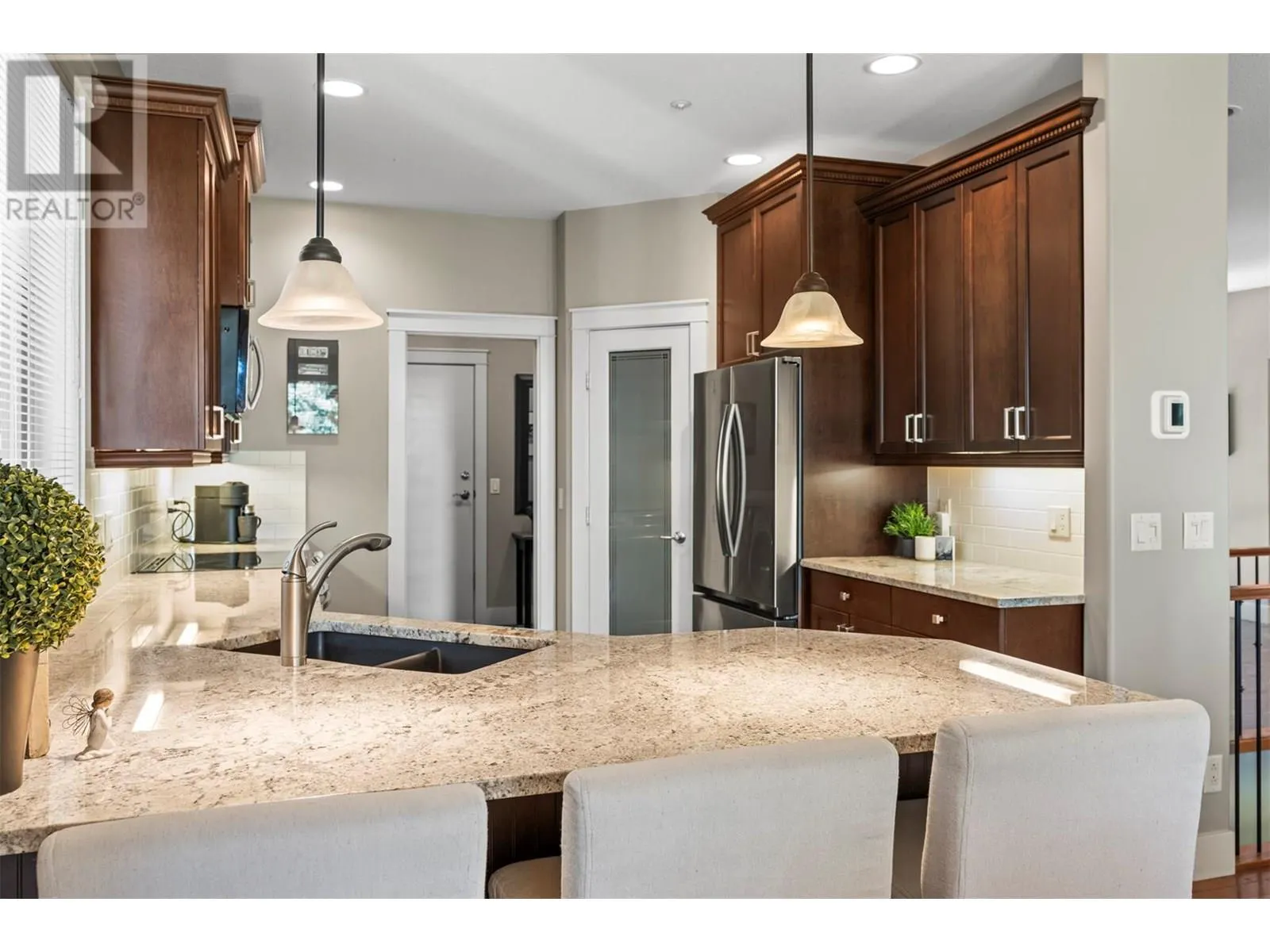 140 Mashie Crescent