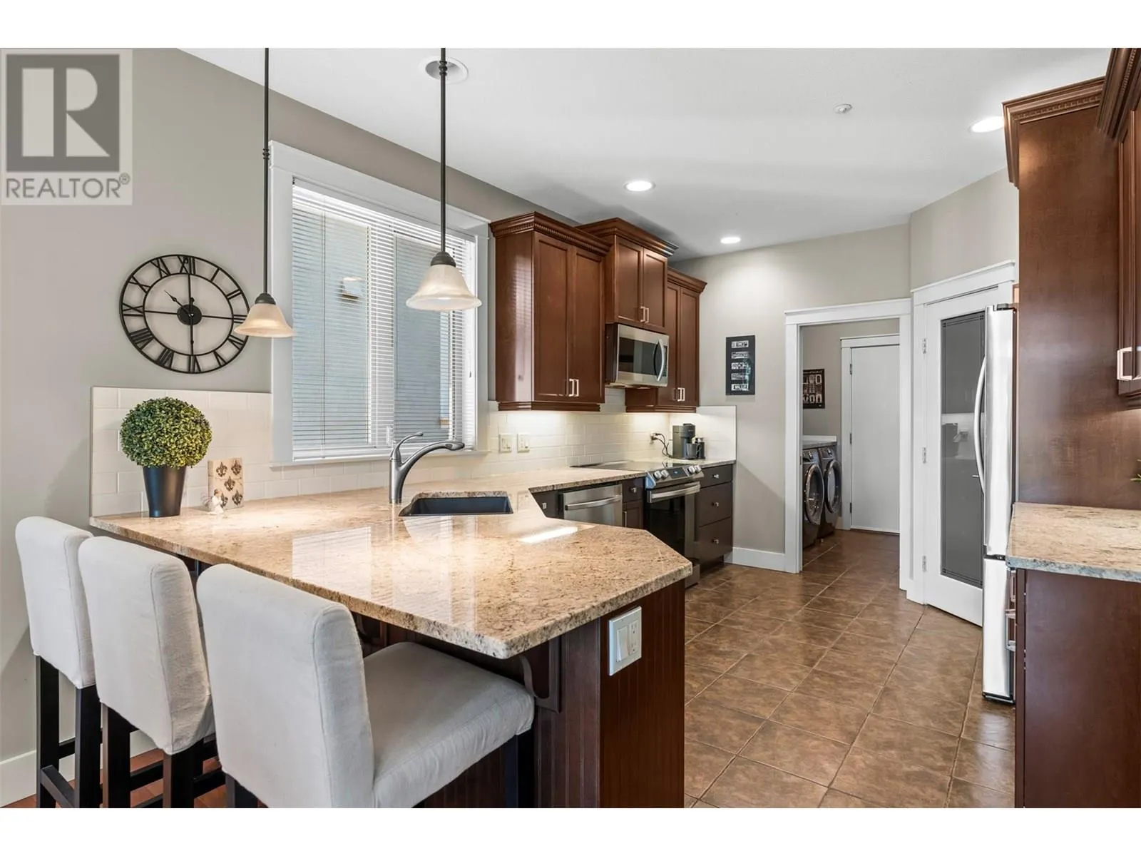 140 Mashie Crescent