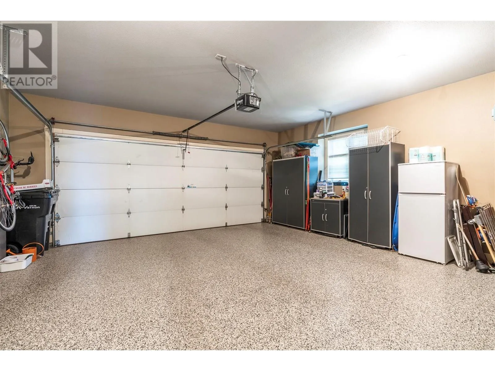 140 Mashie Crescent