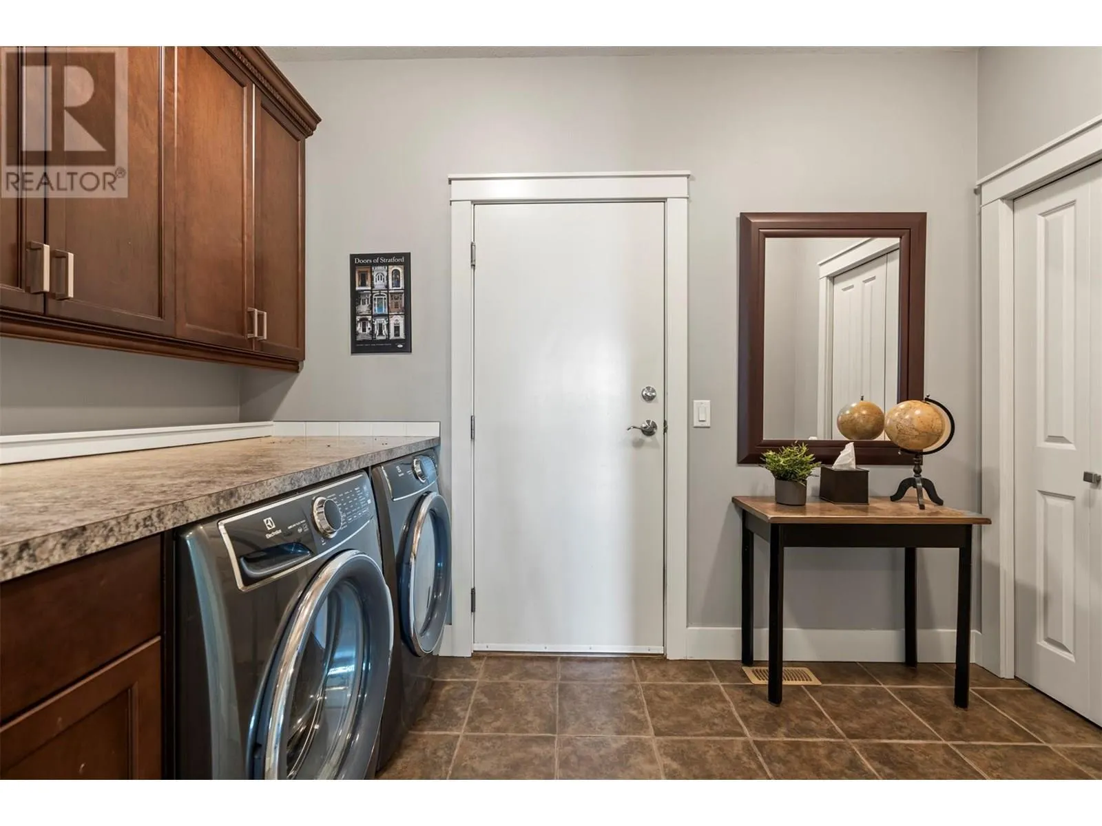 140 Mashie Crescent