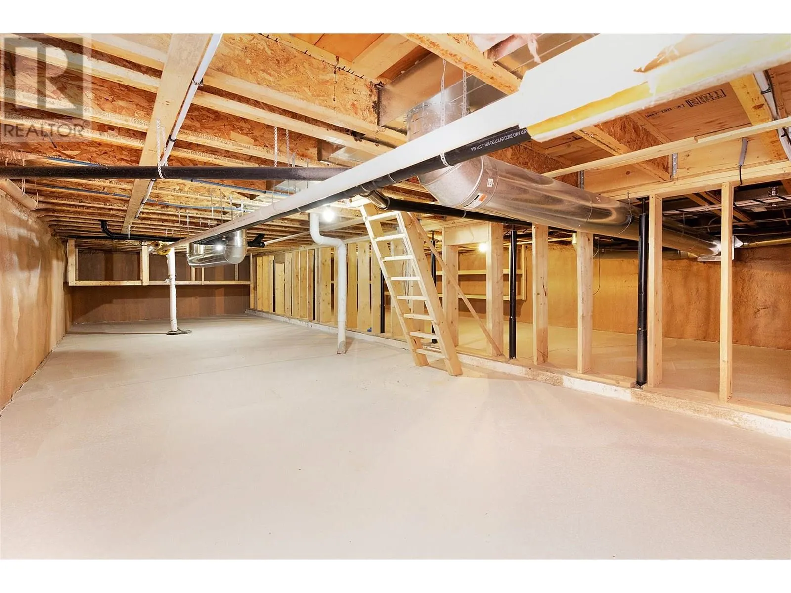 2100 55 Avenue Unit# 74