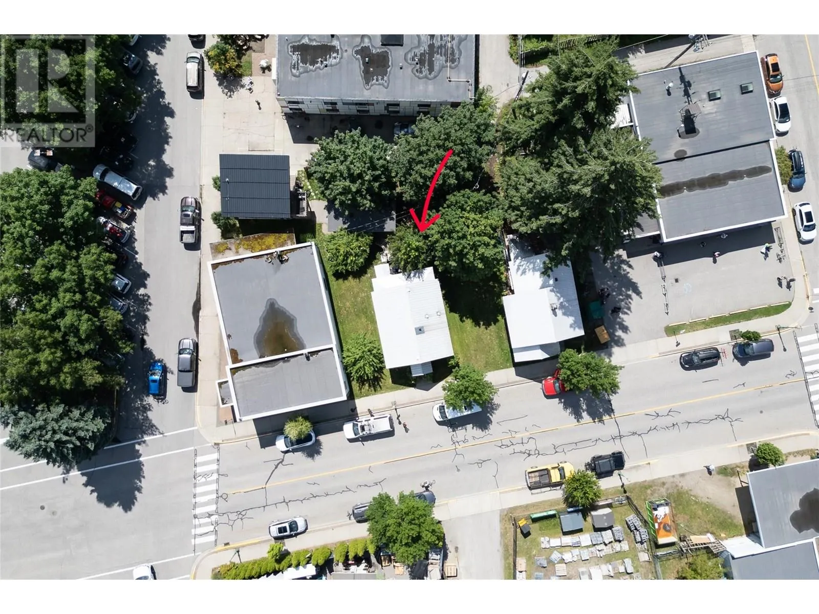 303 Second Street W