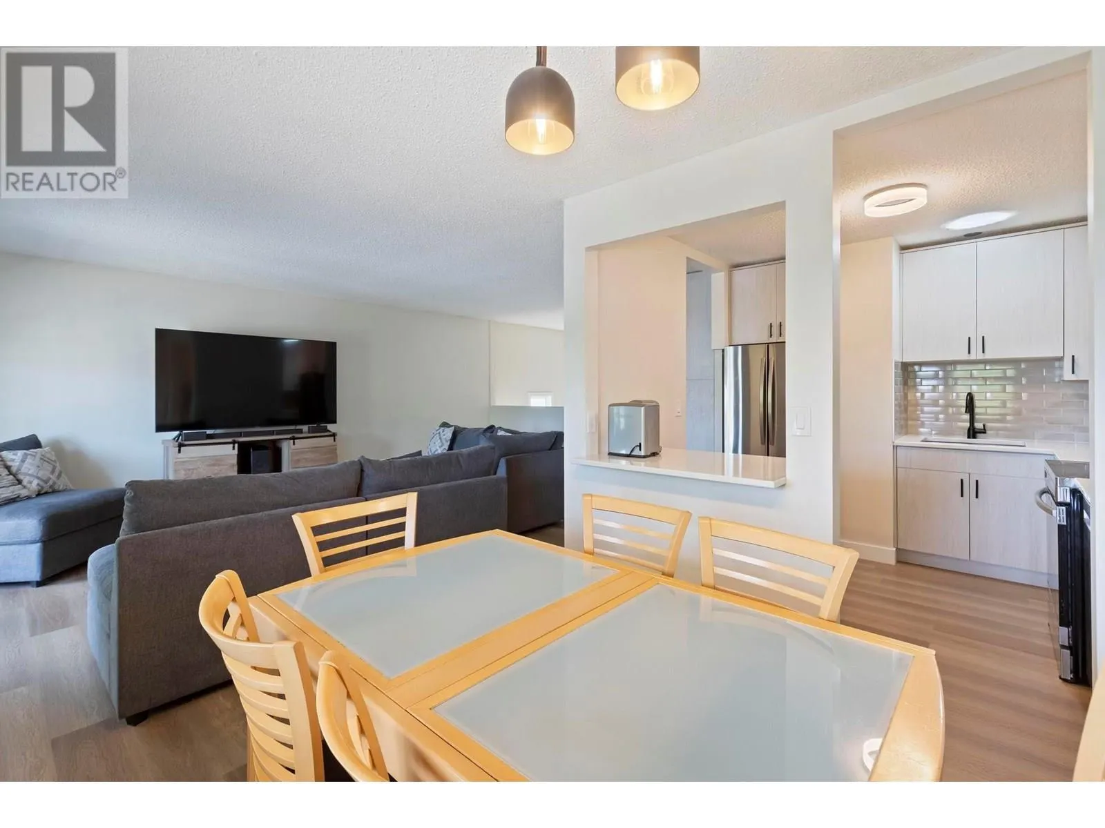 565 Chepesuik Court
