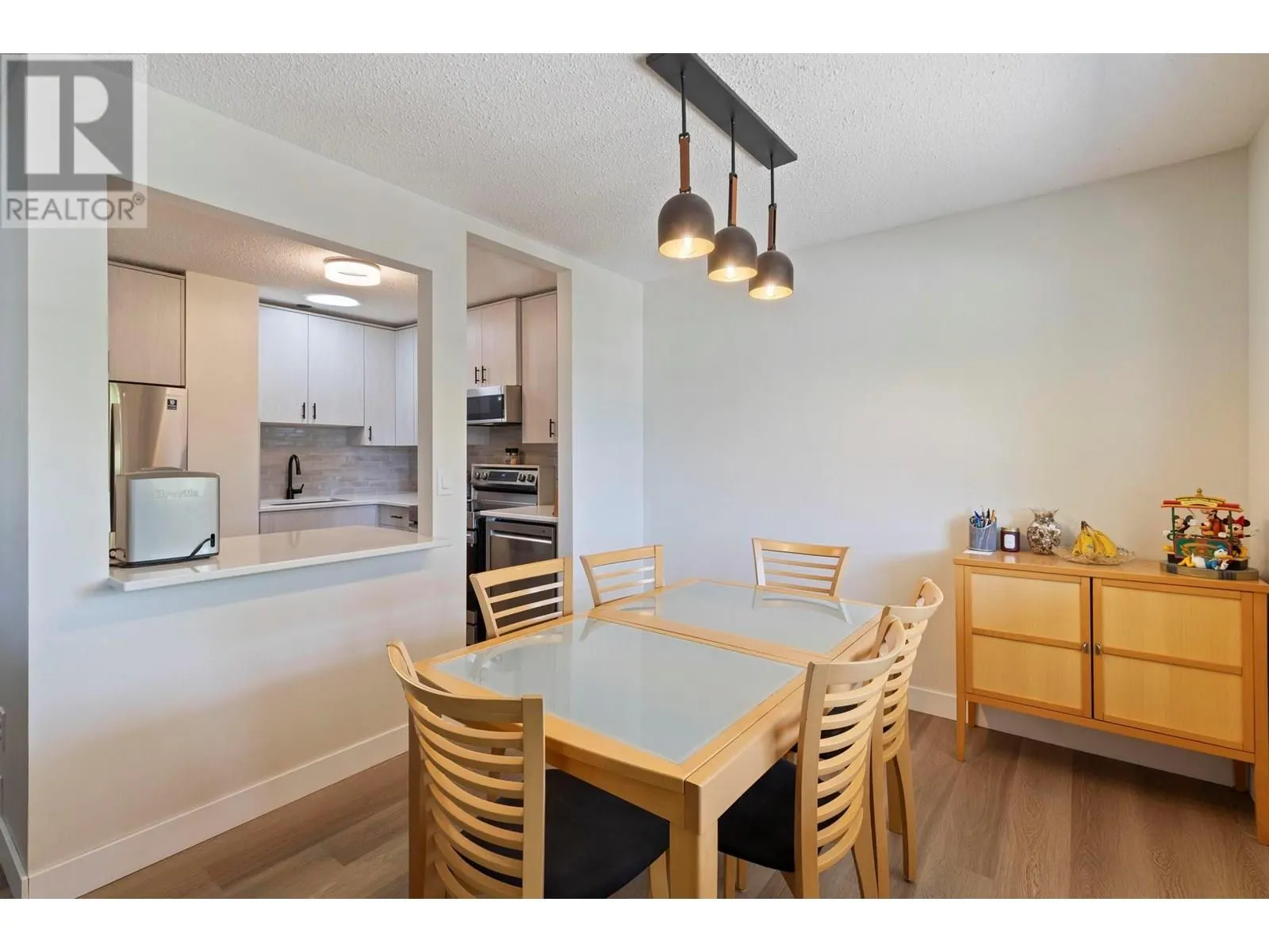 565 Chepesuik Court