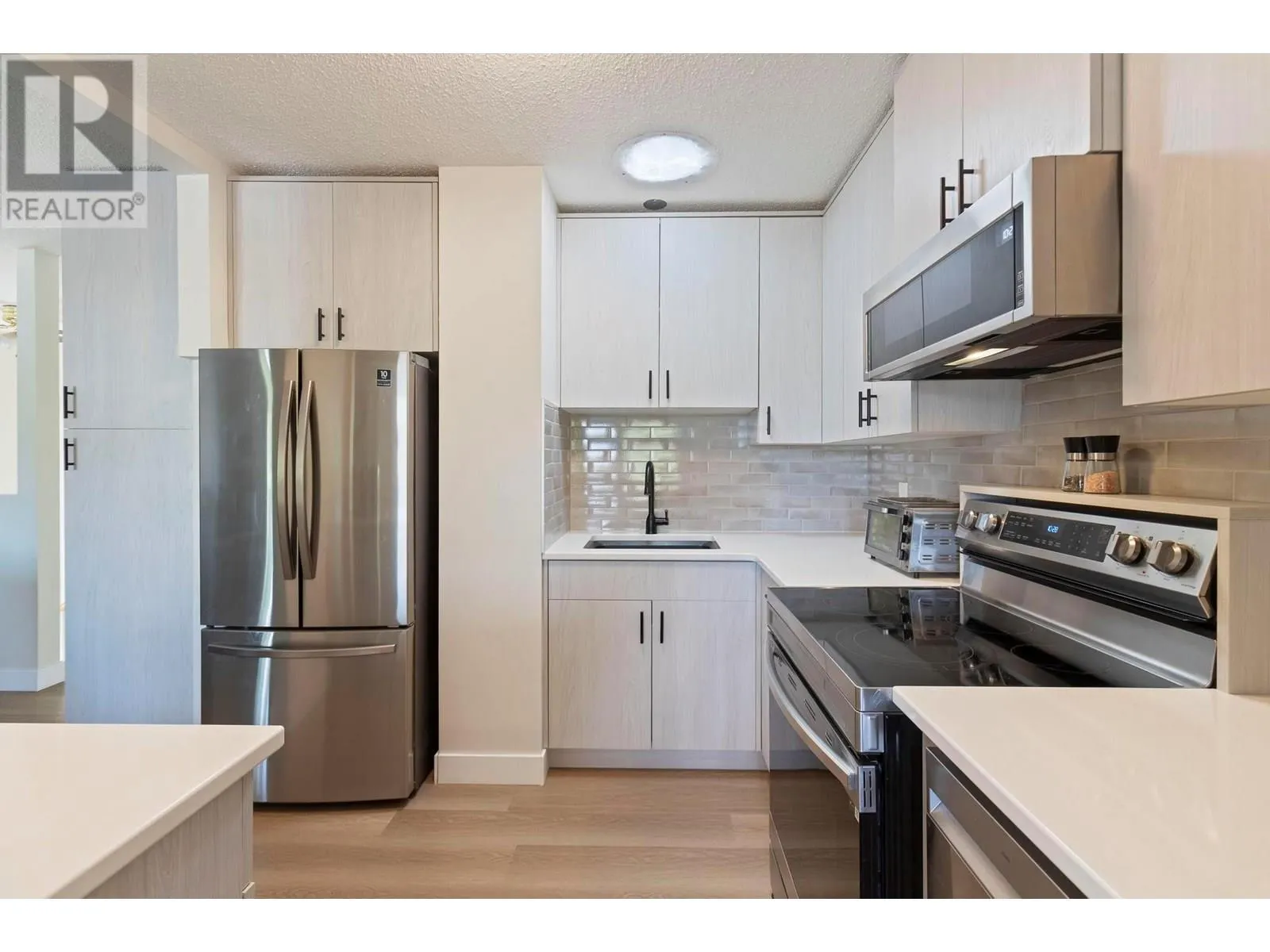 565 Chepesuik Court