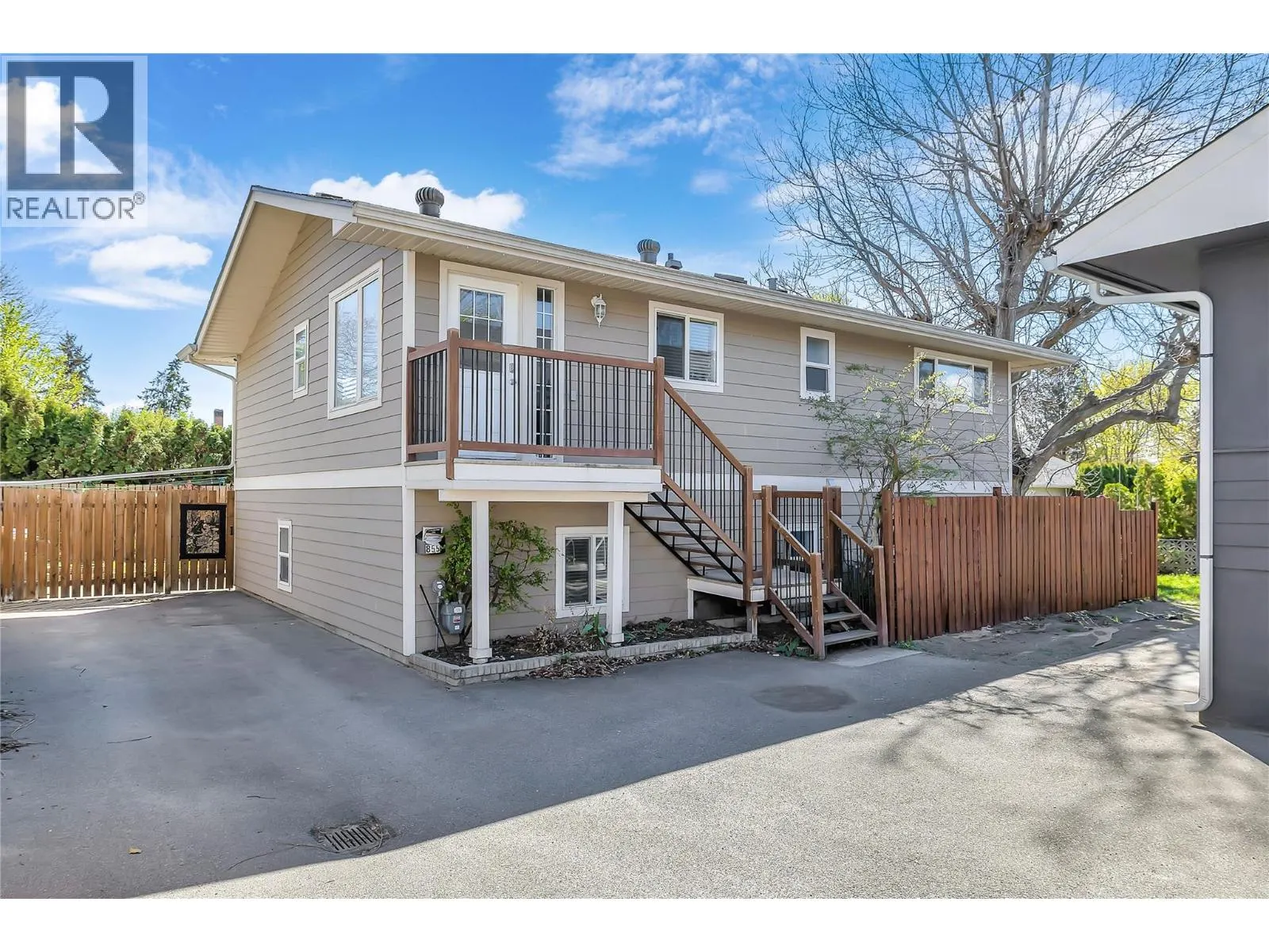 855 Saucier Avenue