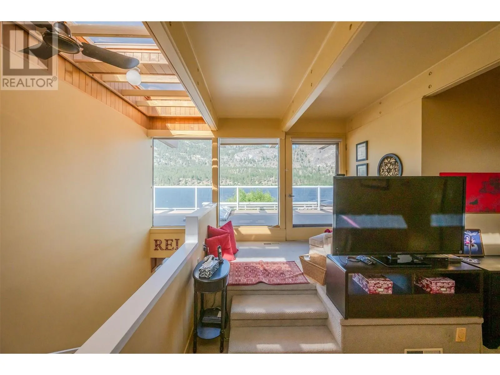 3120 Vaseux Lake Crescent
