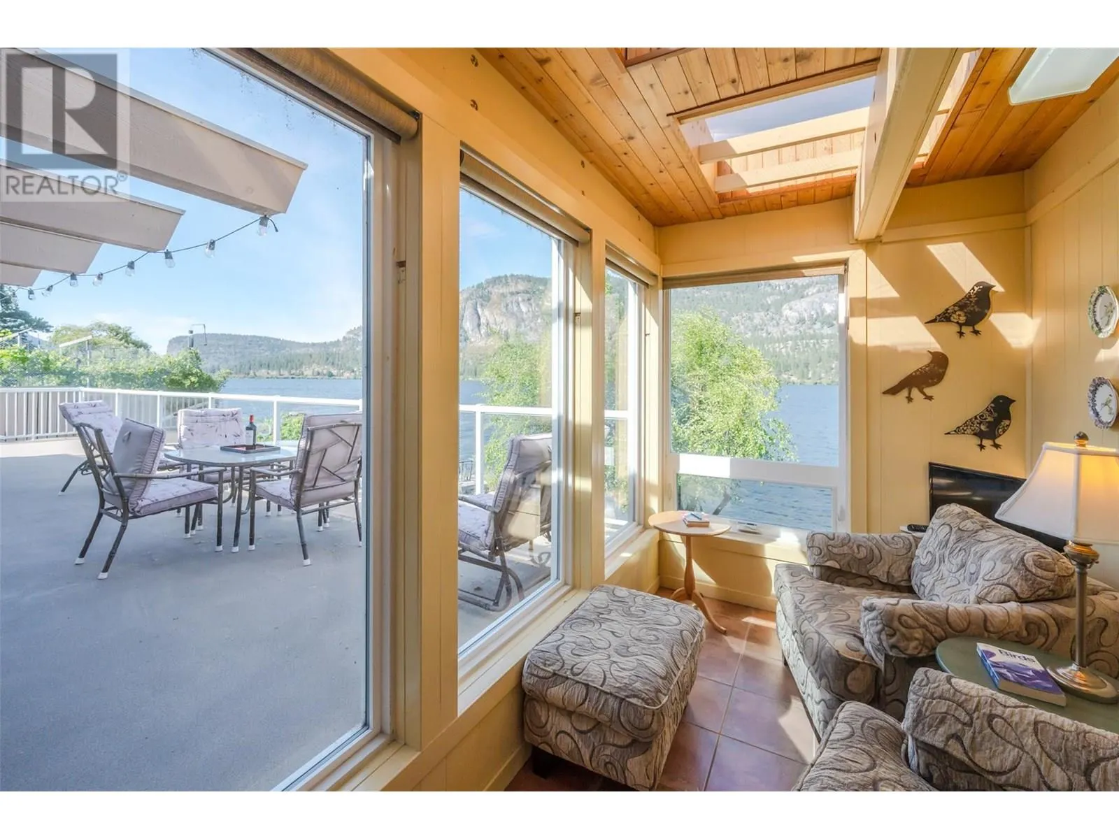 3120 Vaseux Lake Crescent