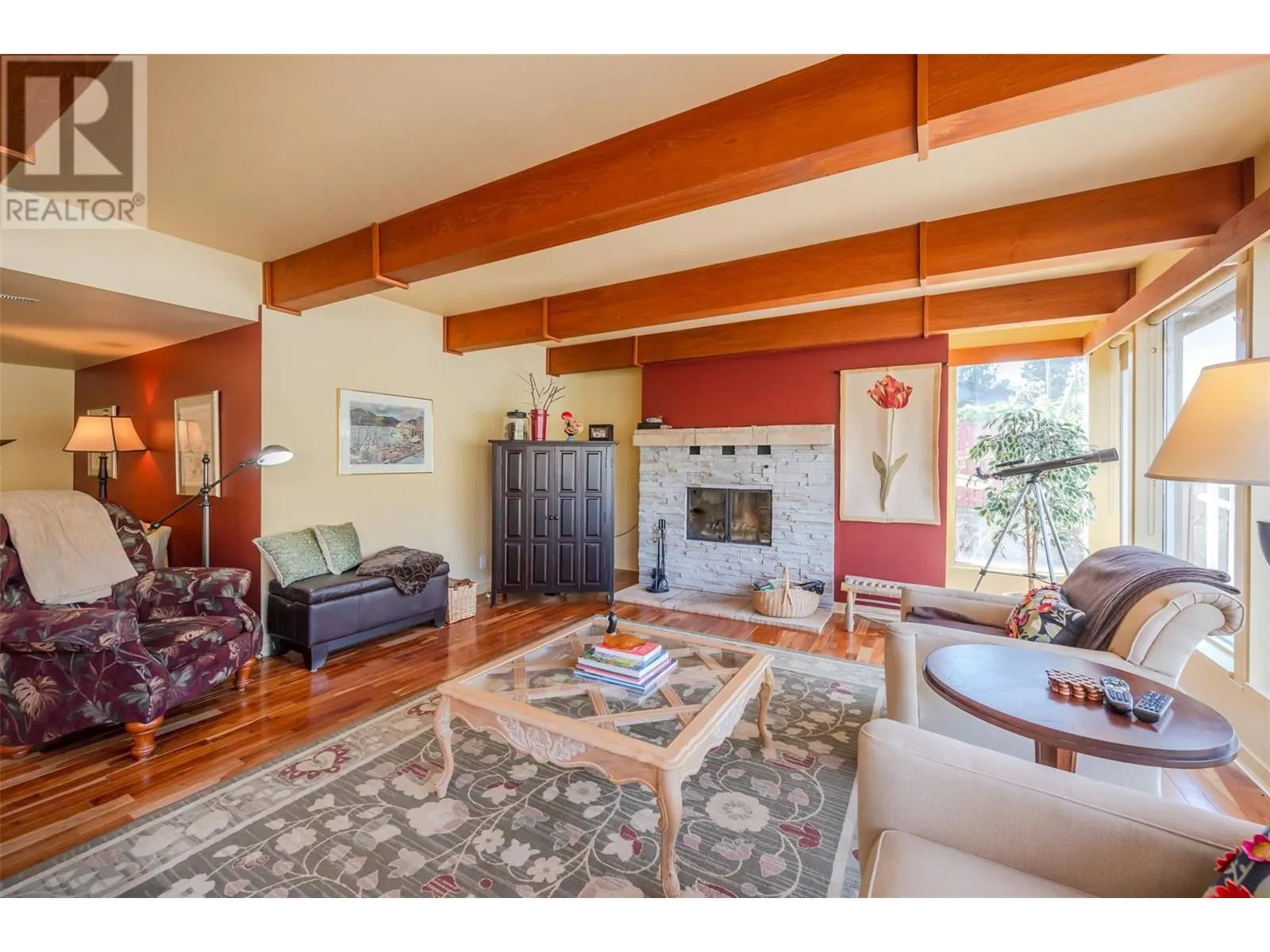 3120 Vaseux Lake Crescent