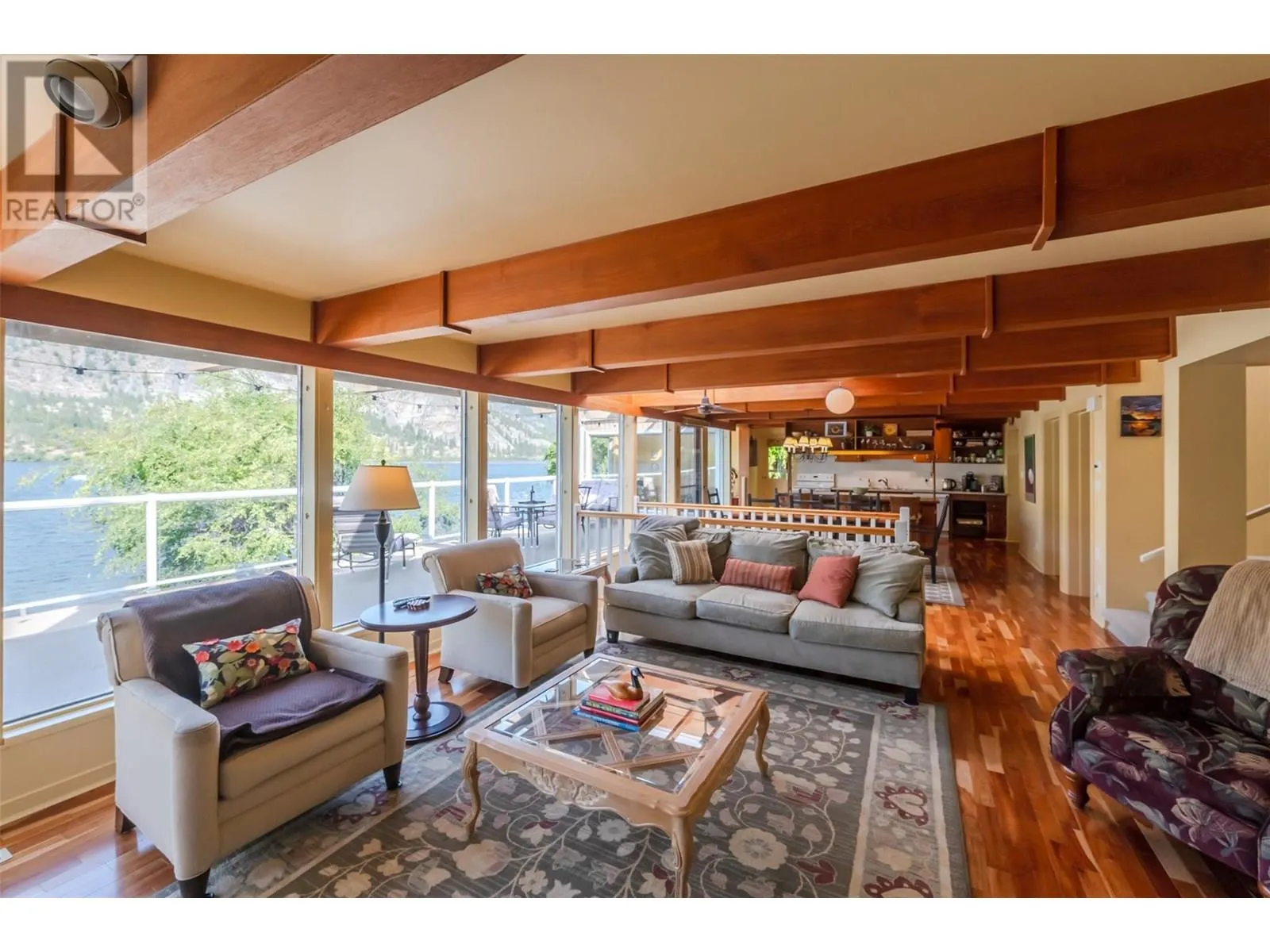 3120 Vaseux Lake Crescent