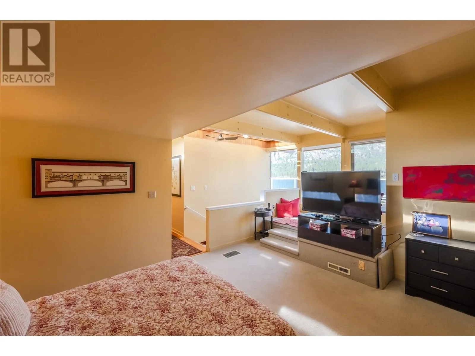 3120 Vaseux Lake Crescent