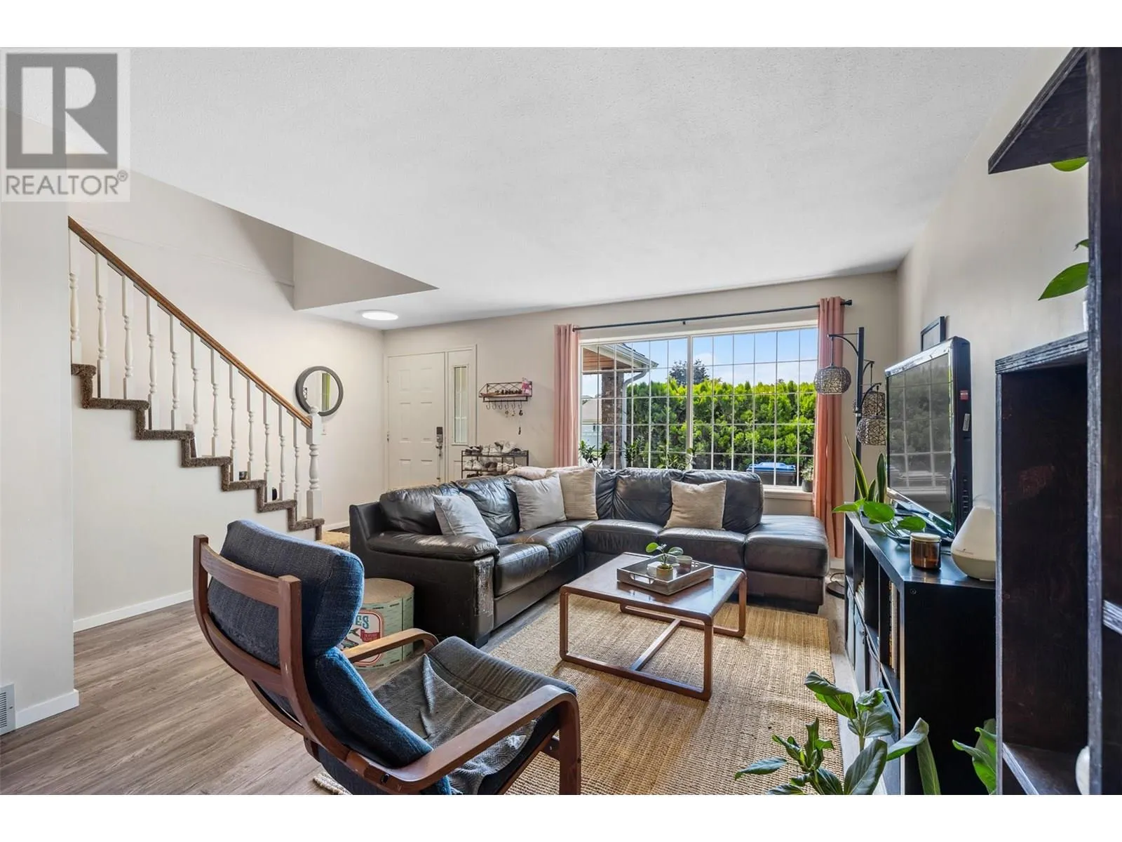 1170 Wintergreen Crescent
