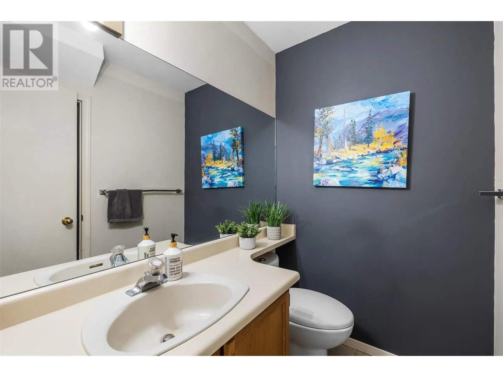1170 Wintergreen Crescent