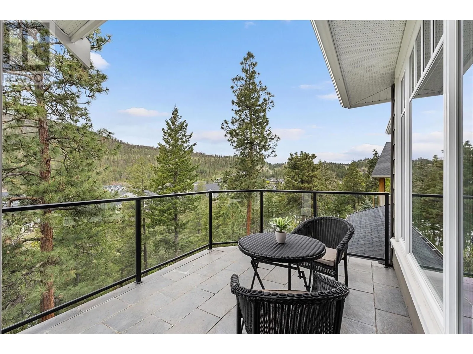 982 Long Ridge Court