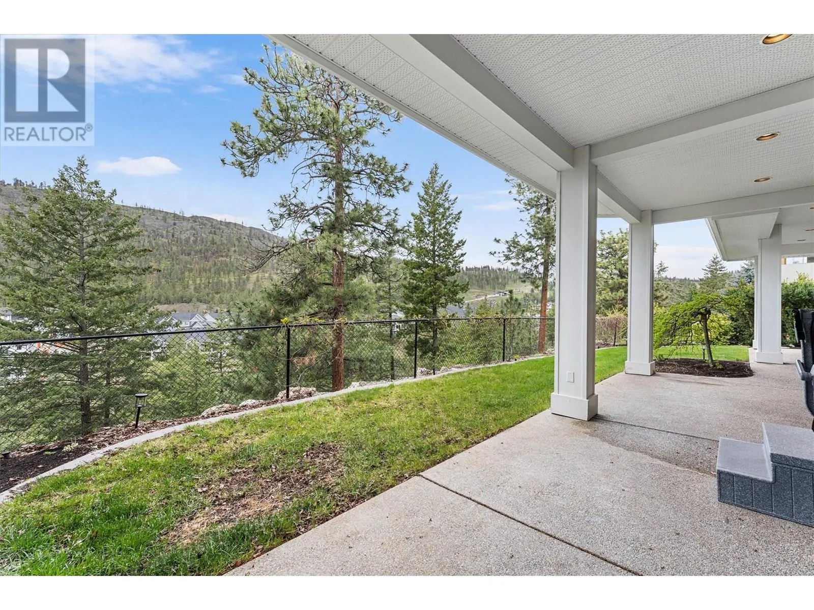 982 Long Ridge Court