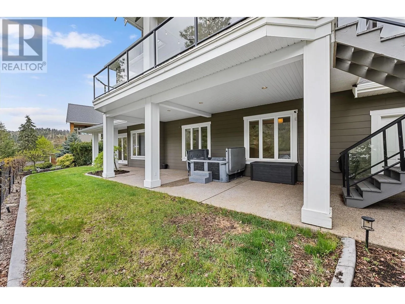 982 Long Ridge Court