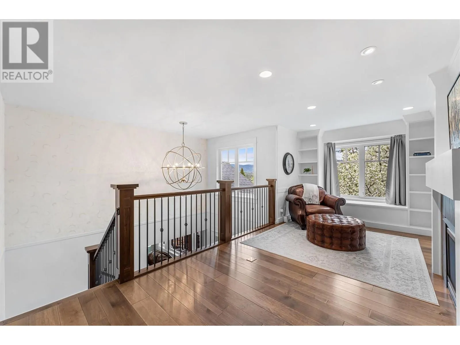 982 Long Ridge Court