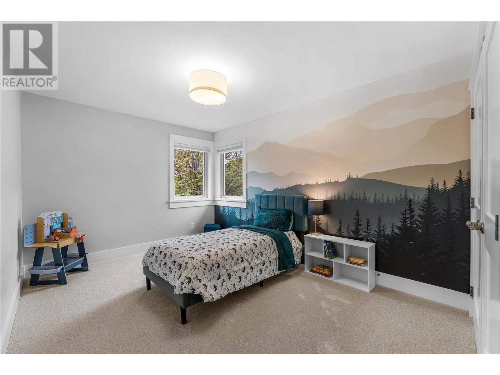 982 Long Ridge Court