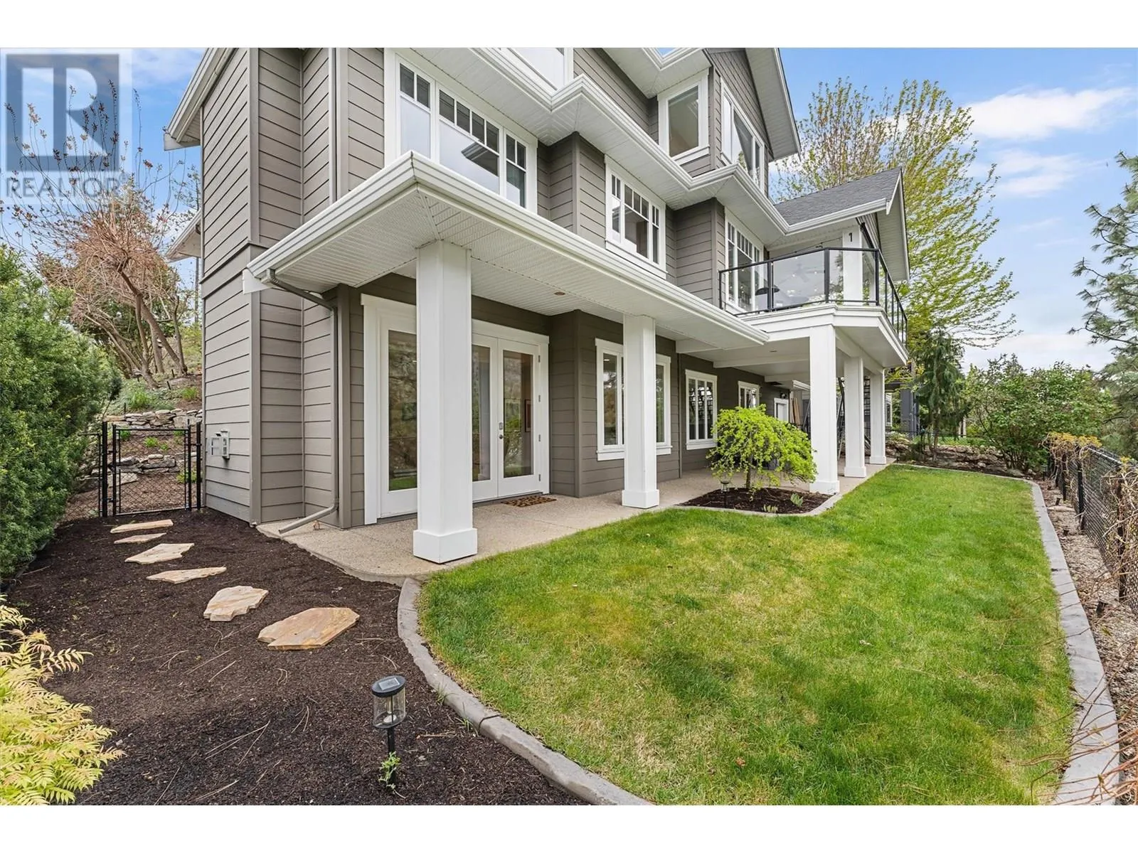 982 Long Ridge Court