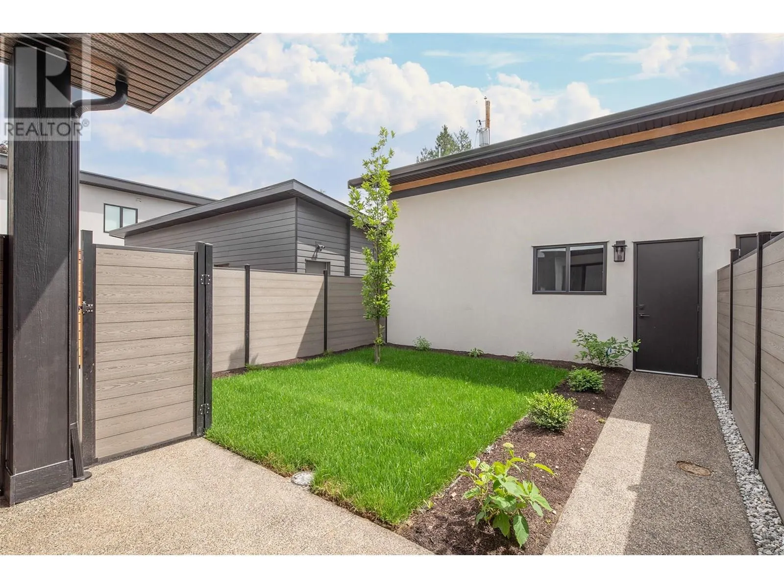 839 Lawson Avenue Unit# 4