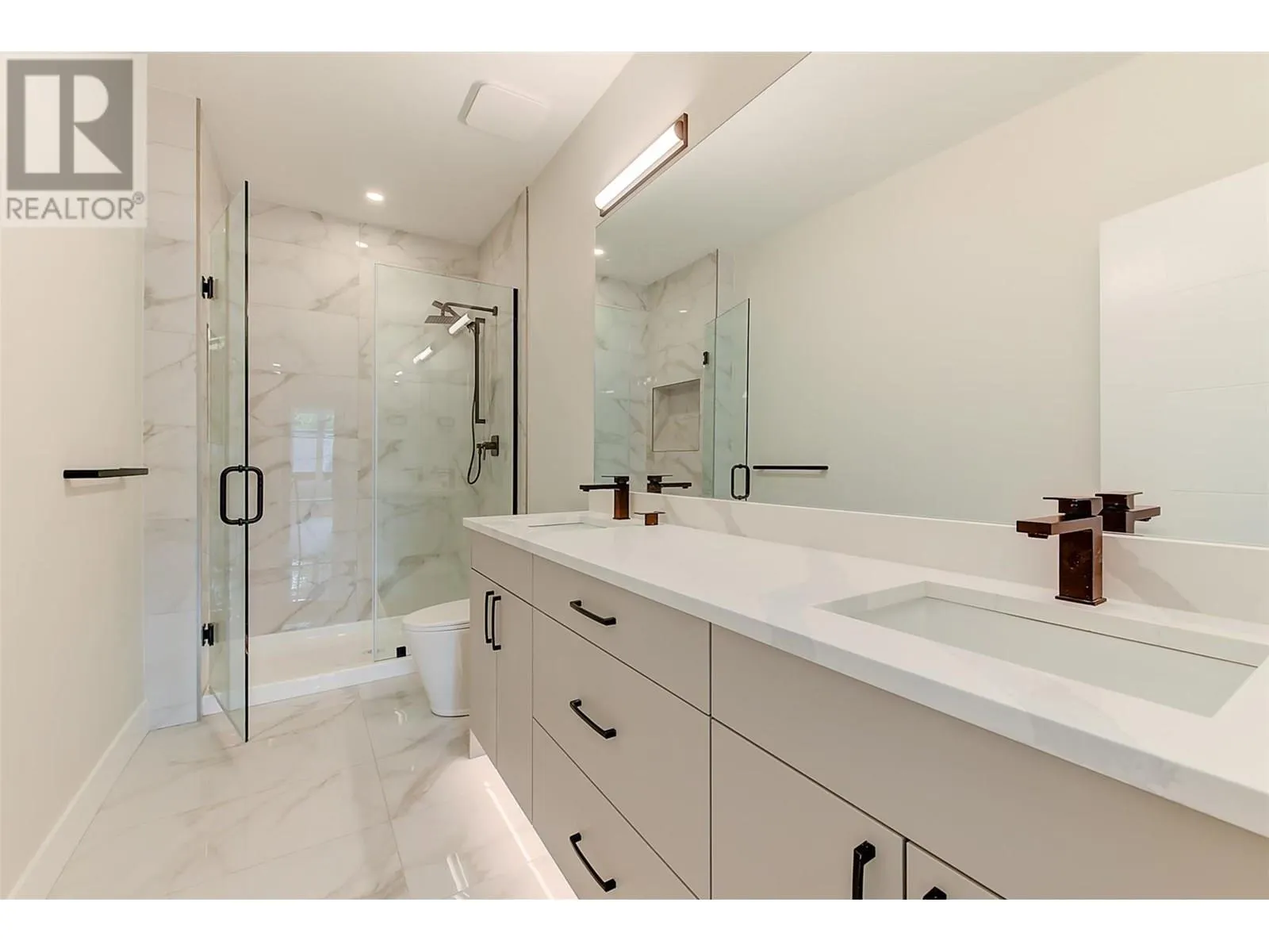 839 Lawson Avenue Unit# 4