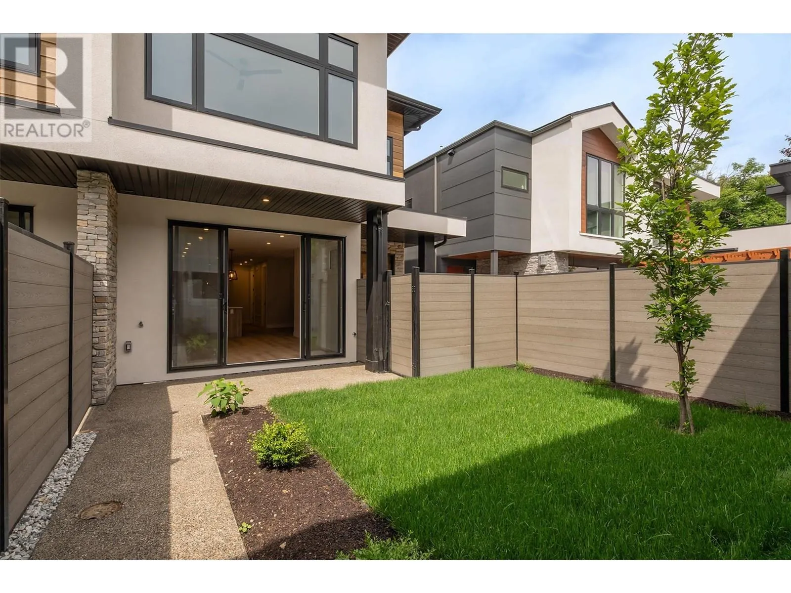 839 Lawson Avenue Unit# 4
