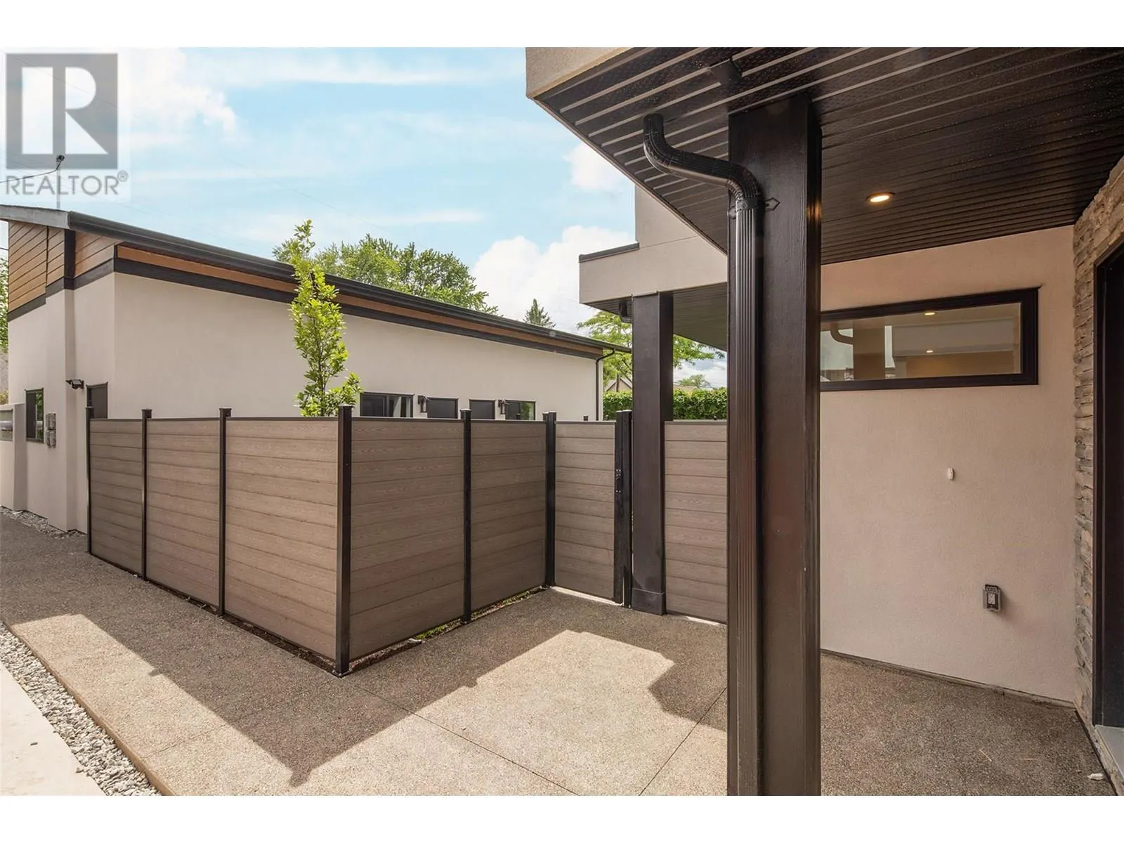 839 Lawson Avenue Unit# 4
