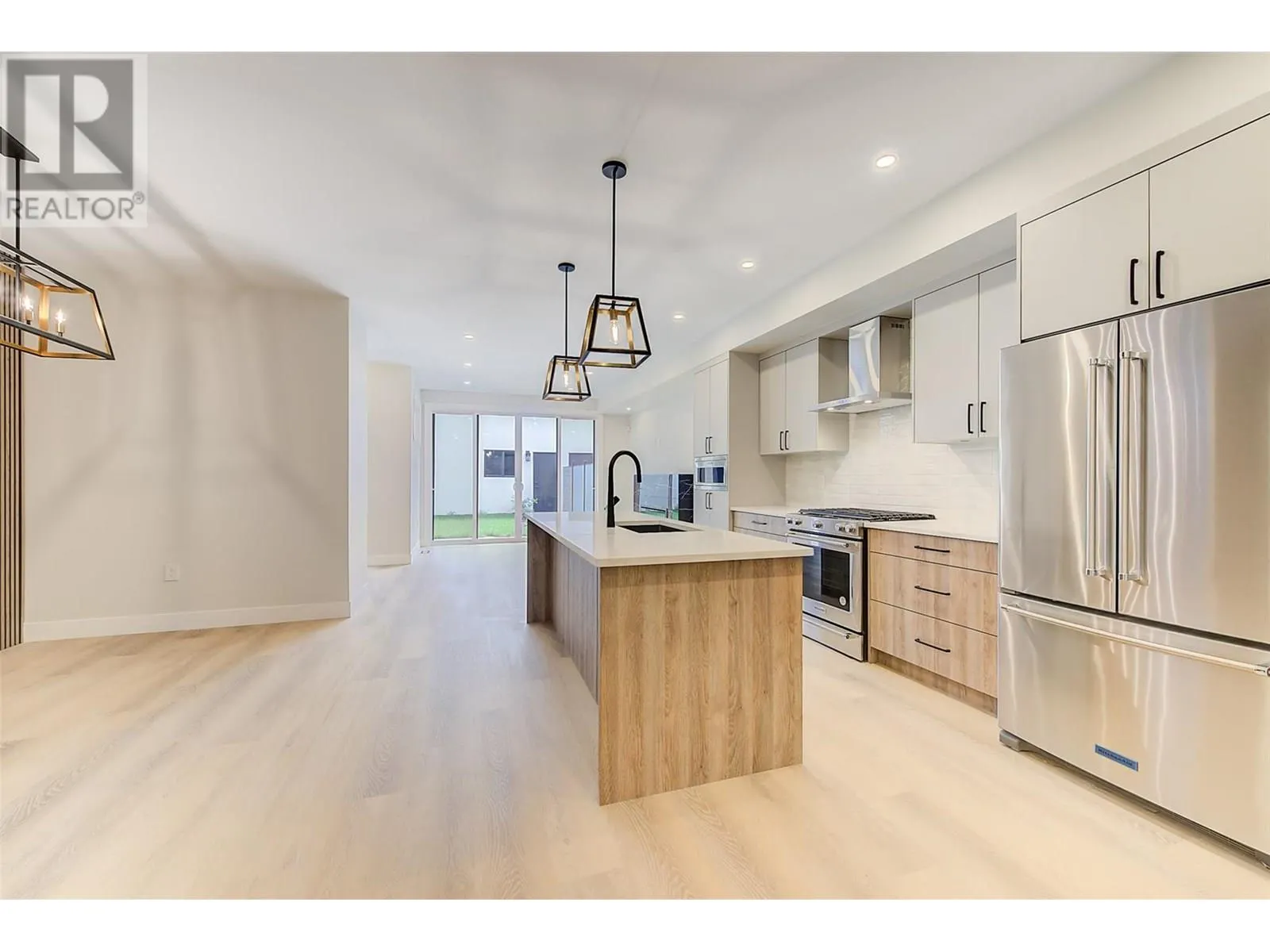 839 Lawson Avenue Unit# 4