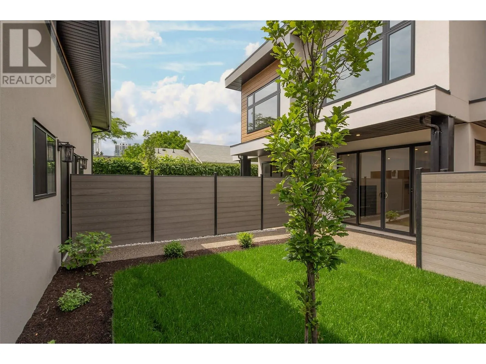 839 Lawson Avenue Unit# 4