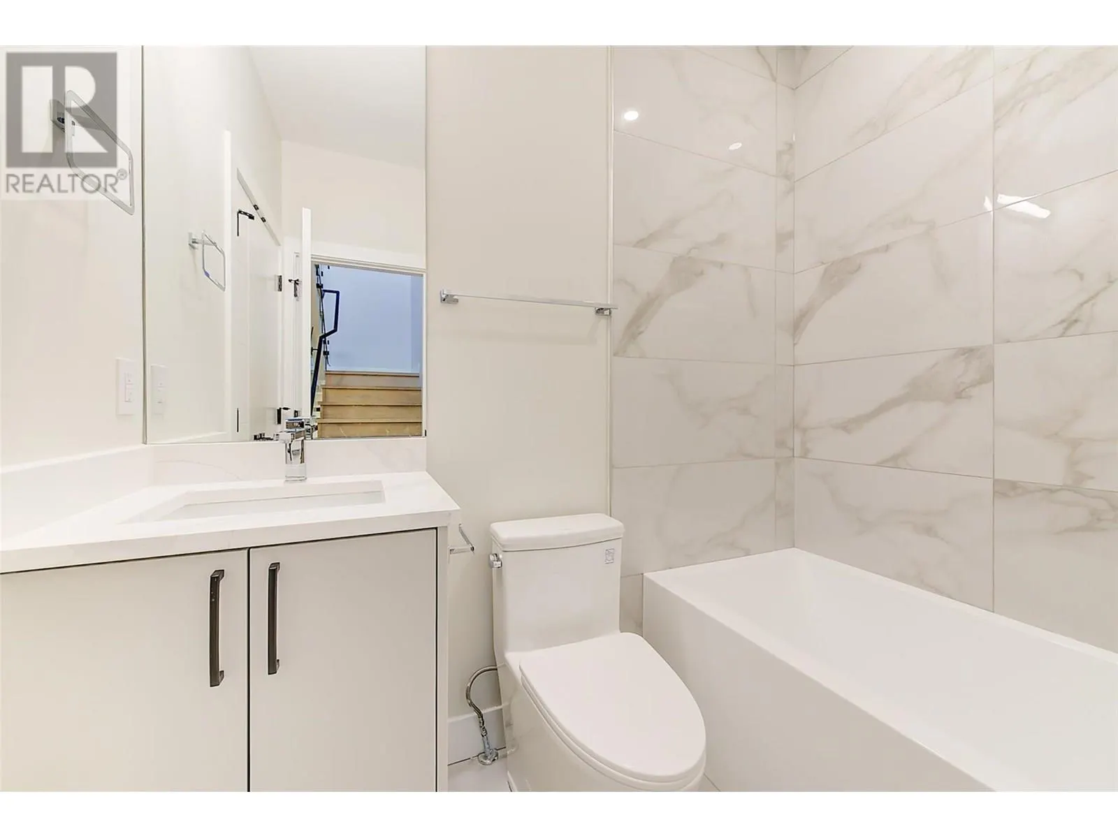 839 Lawson Avenue Unit# 4