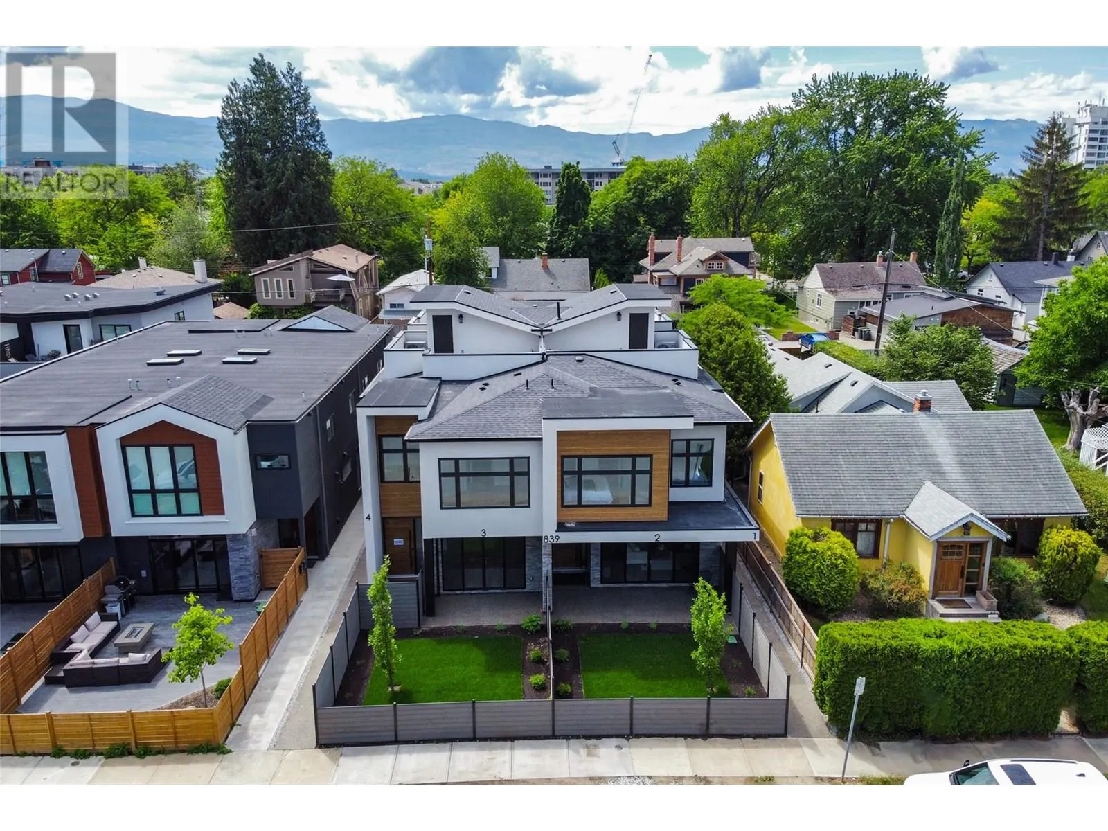 839 Lawson Avenue Unit# 4
