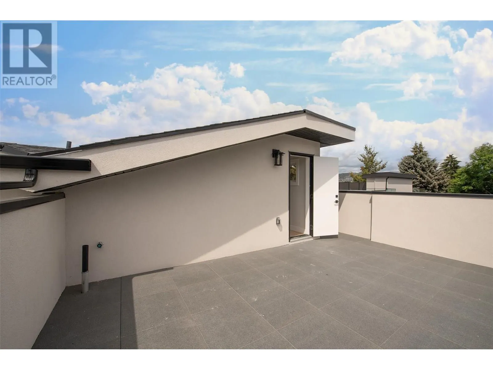 839 Lawson Avenue Unit# 4