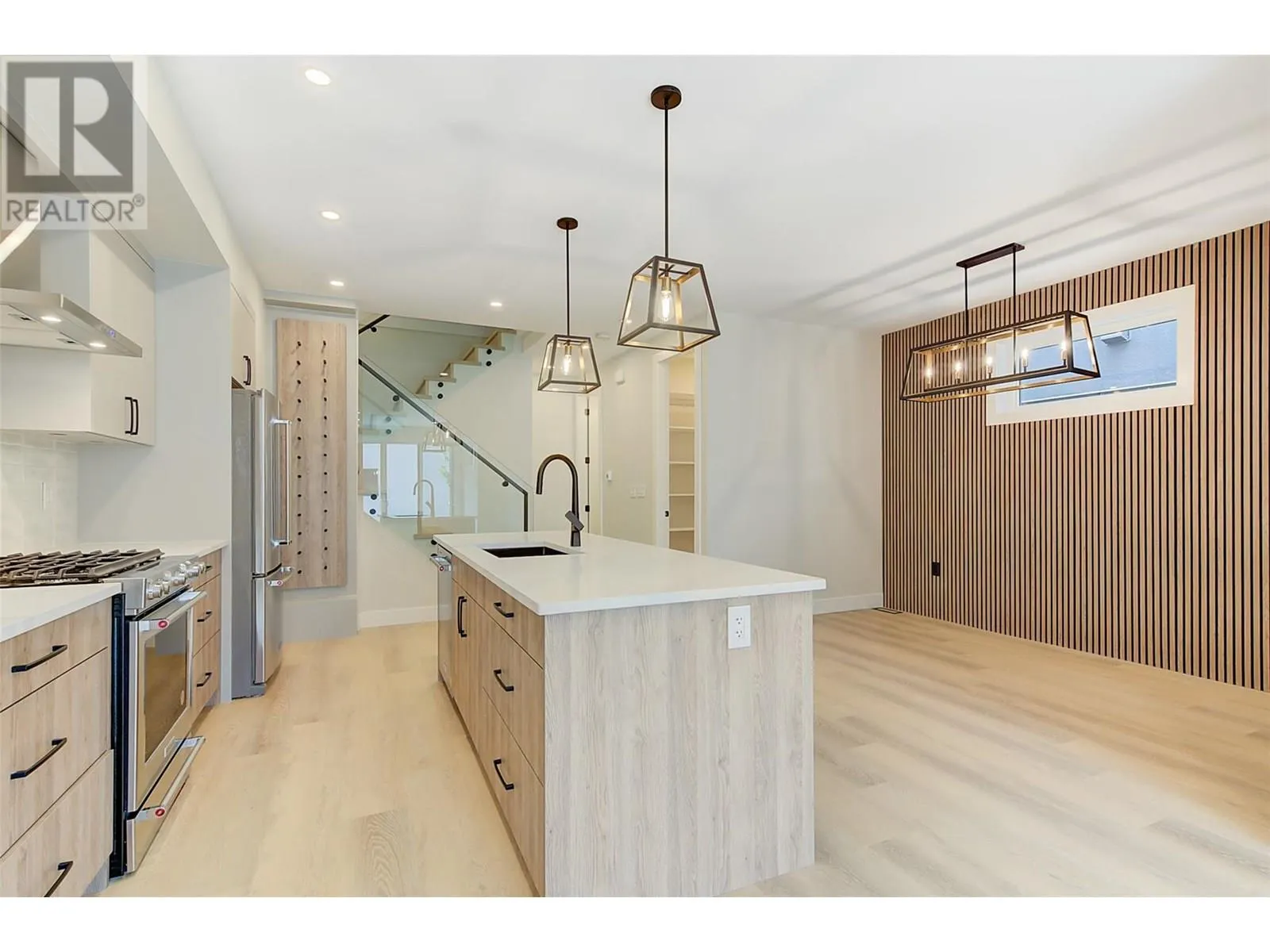 839 Lawson Avenue Unit# 4