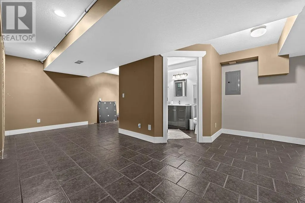 4537 Lansdowne Road