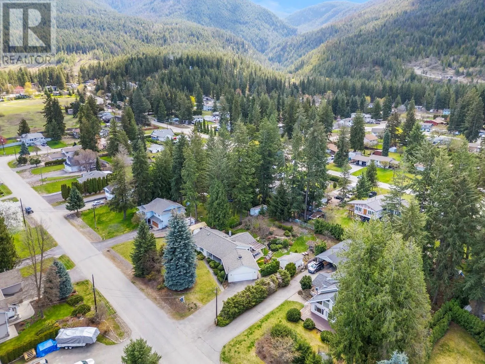3445 Sidney Crescent