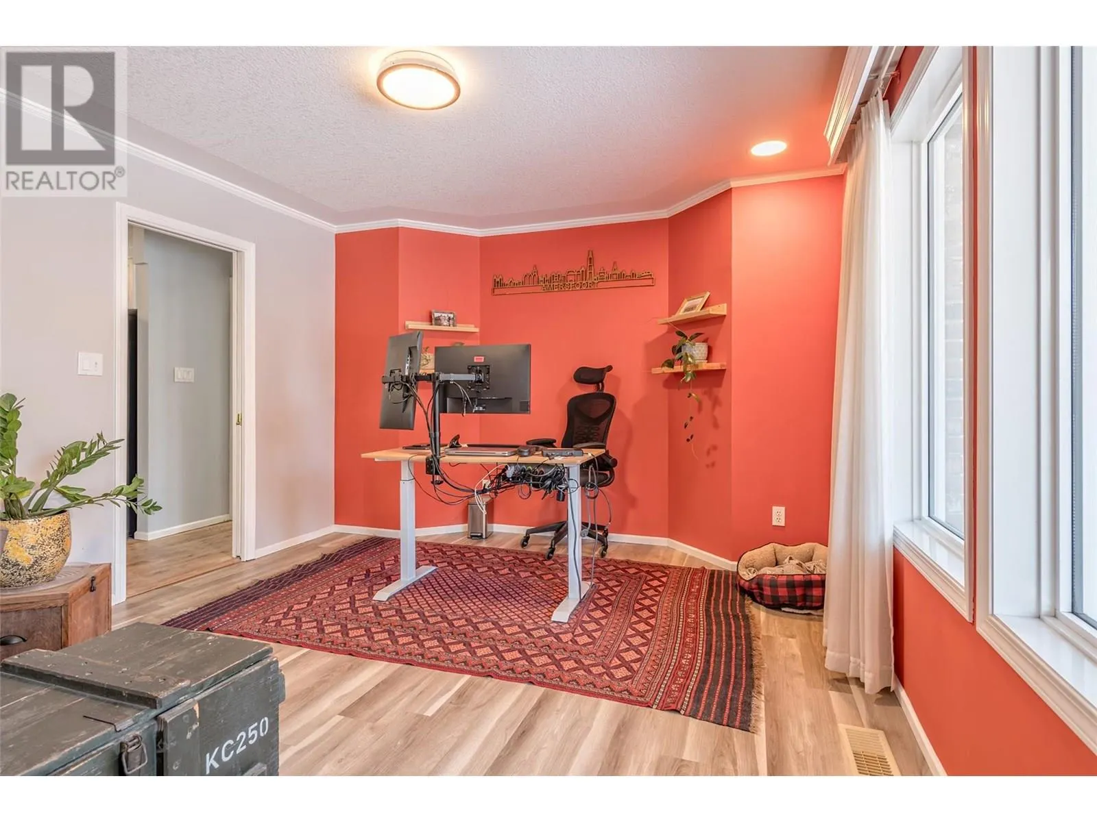 3445 Sidney Crescent