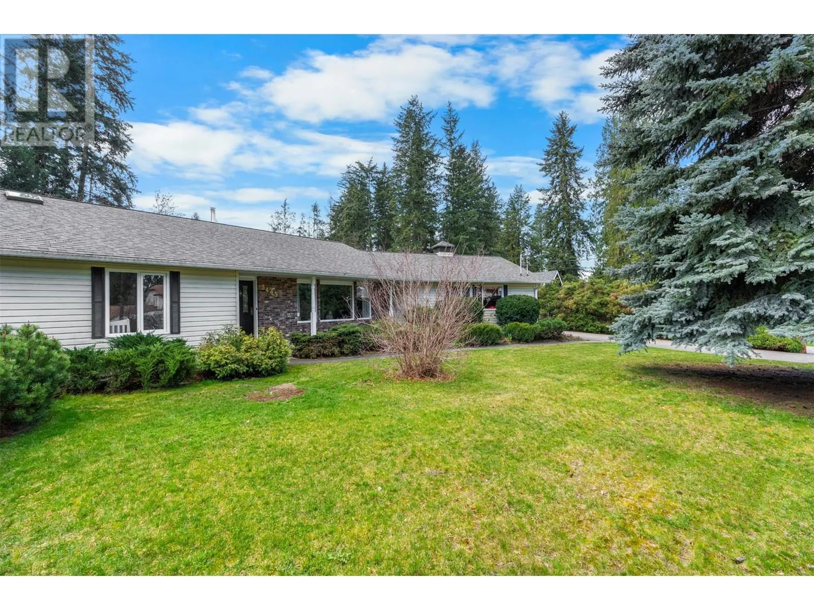 3445 Sidney Crescent