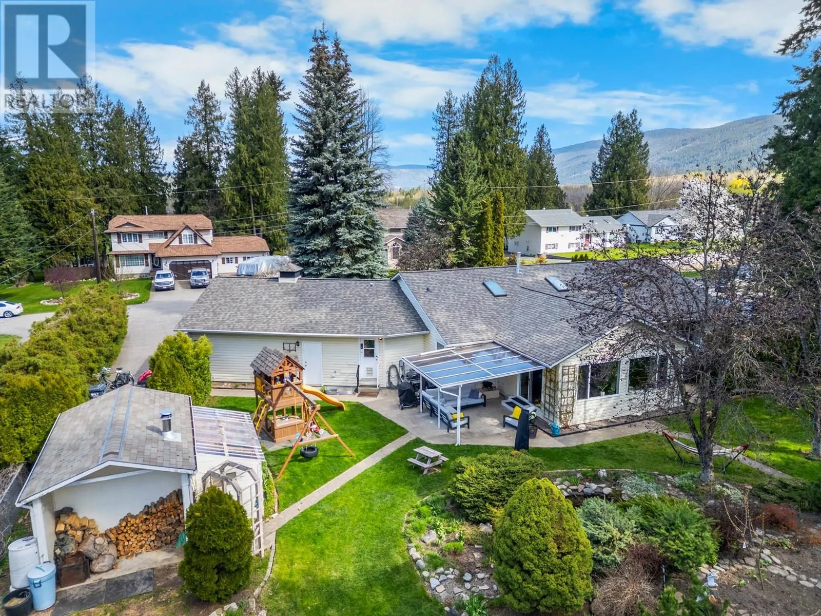 3445 Sidney Crescent