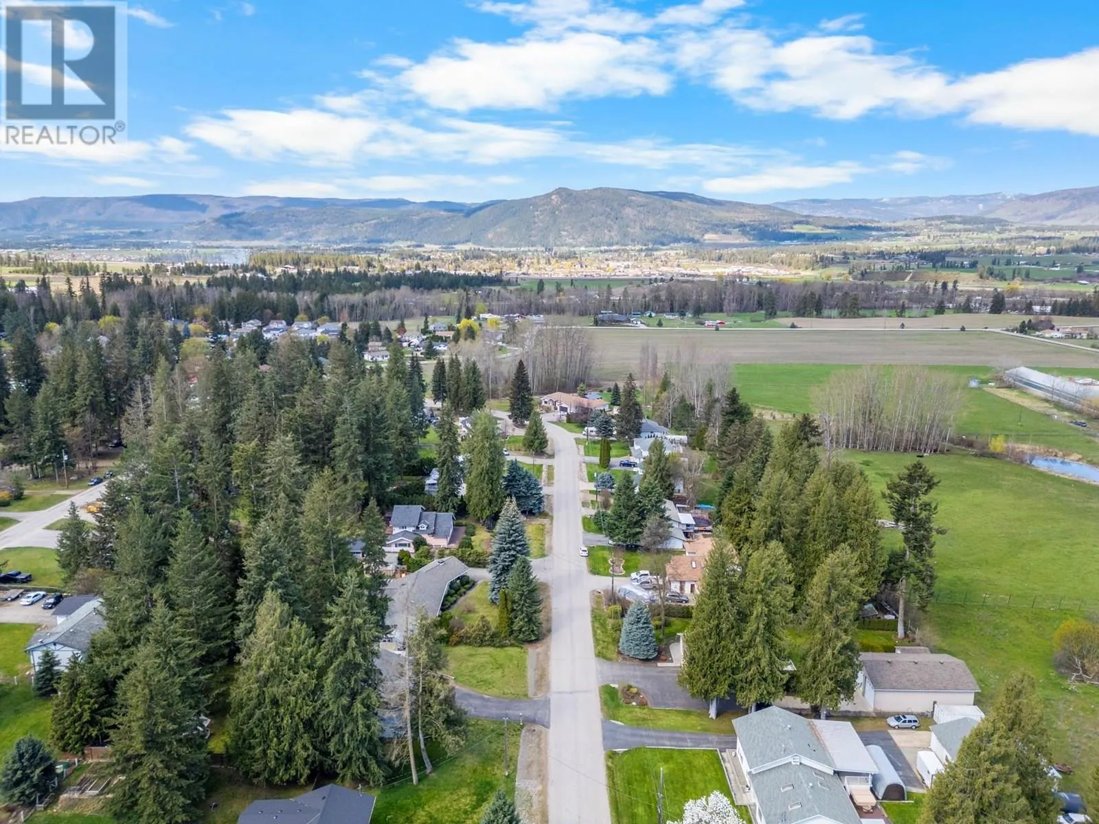 3445 Sidney Crescent