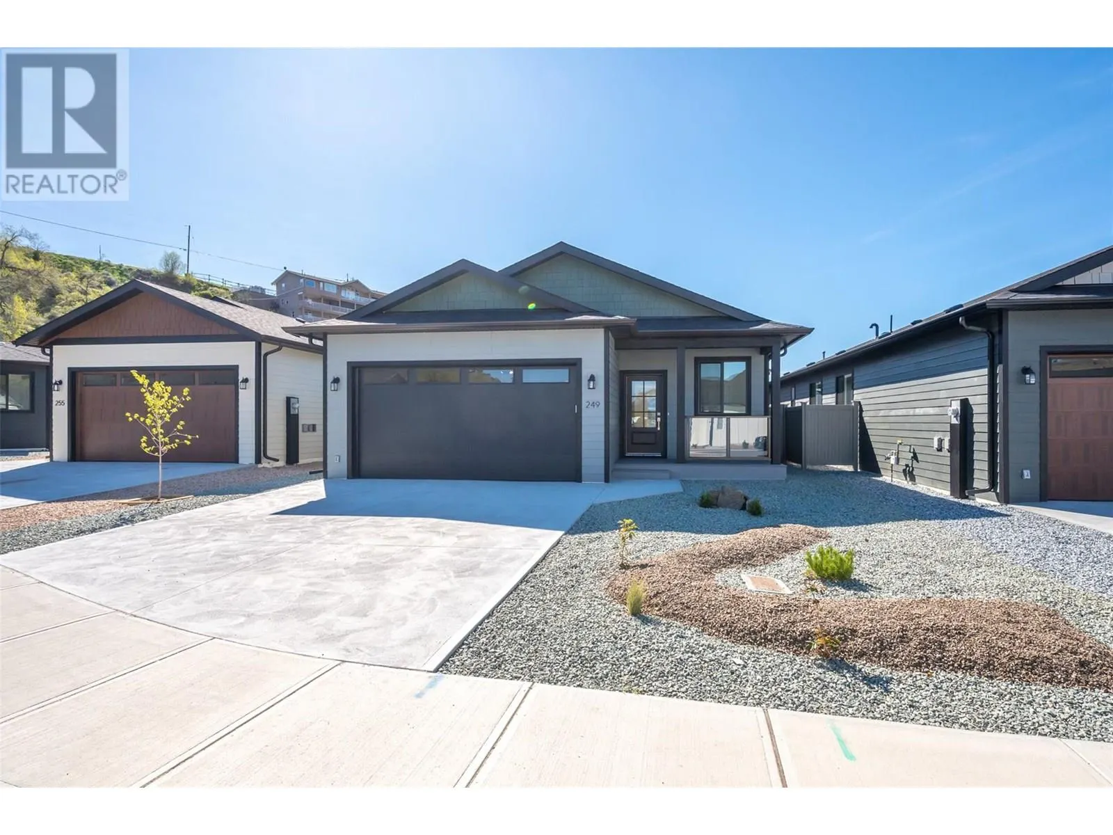 249 BENTGRASS Avenue