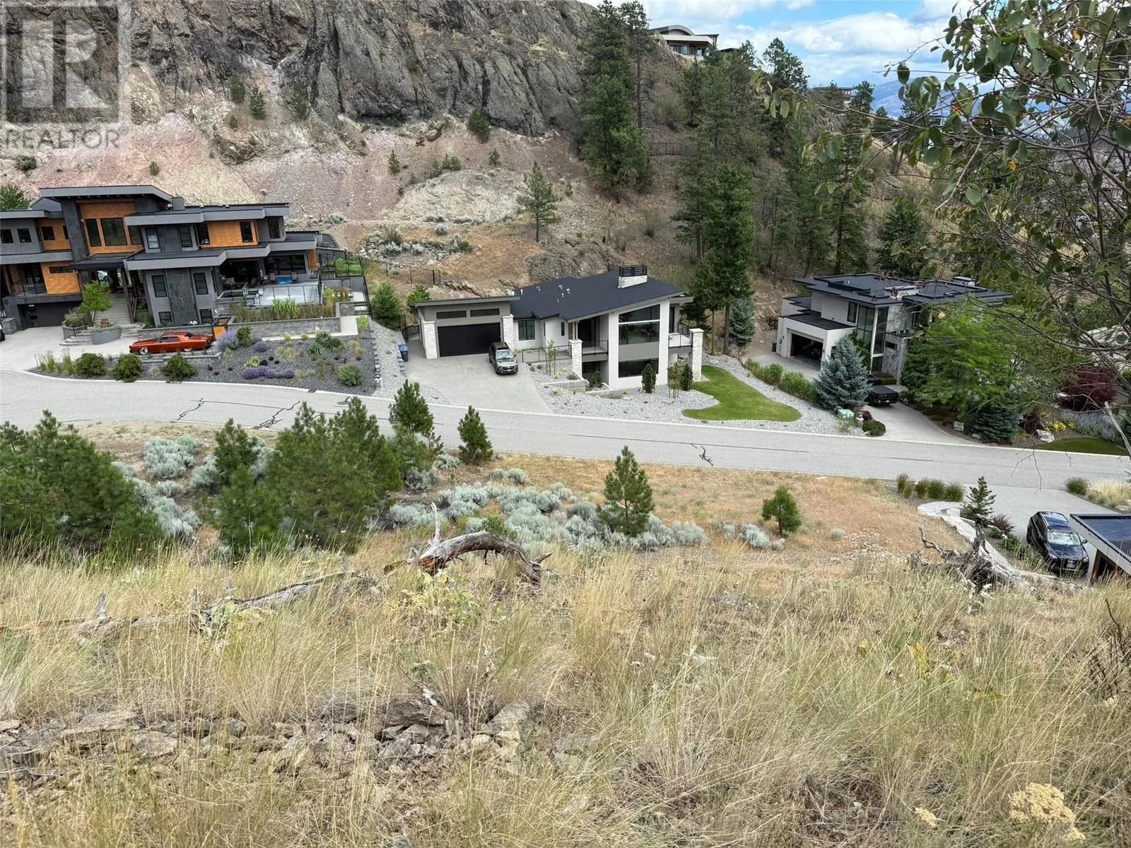 720 Pinehaven Court