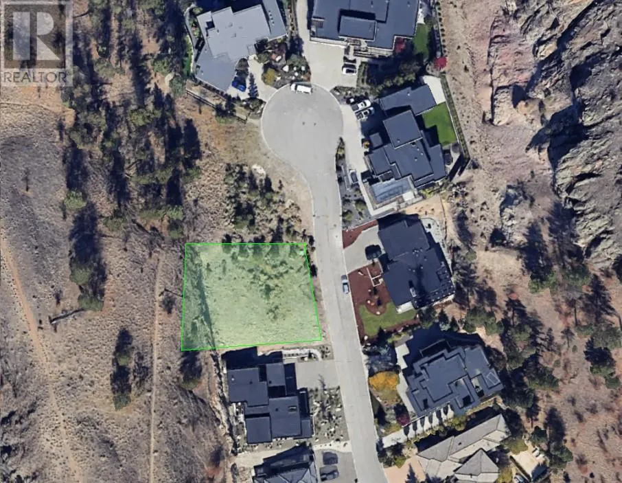720 Pinehaven Court