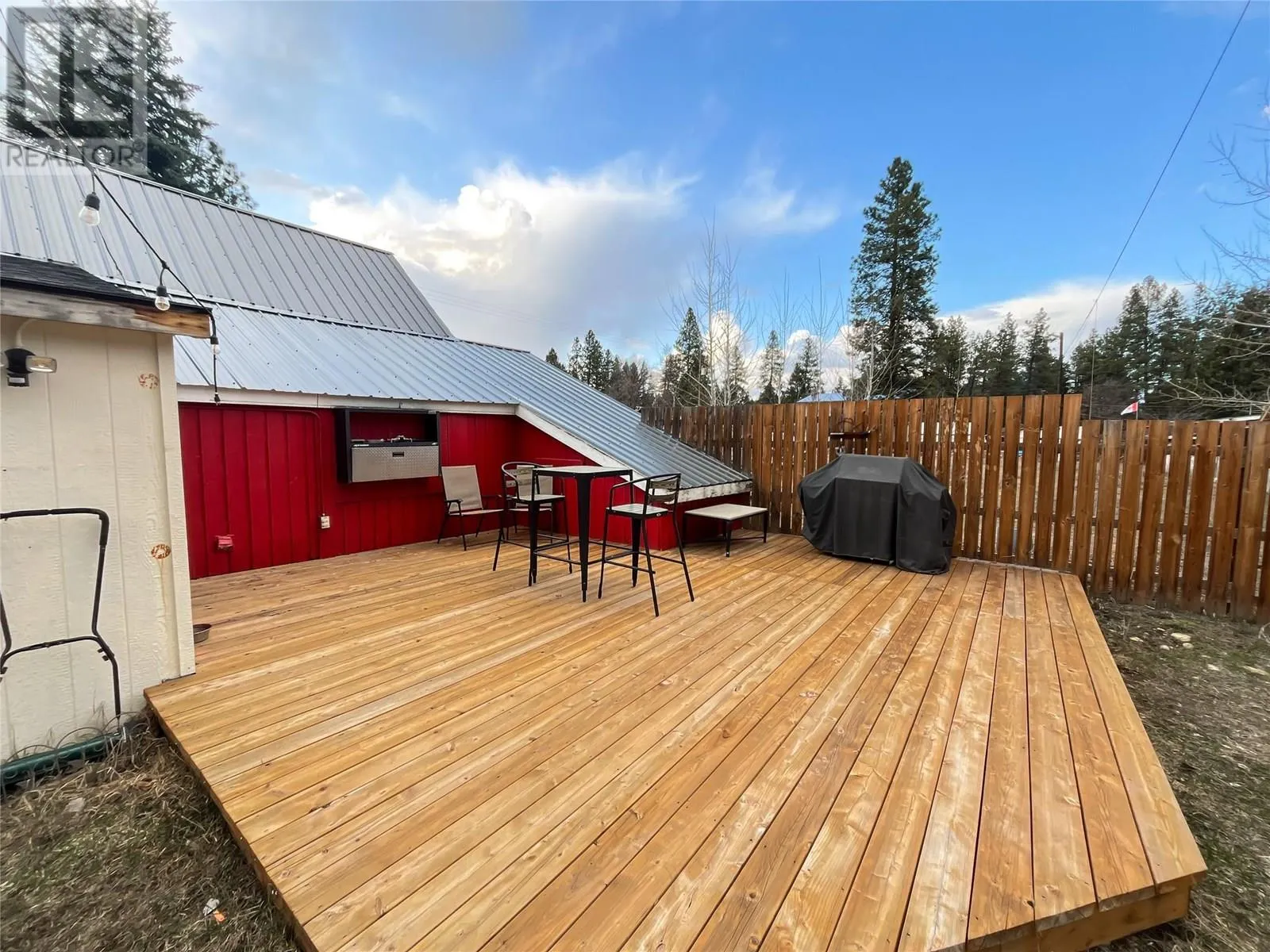 5844 Highway 33