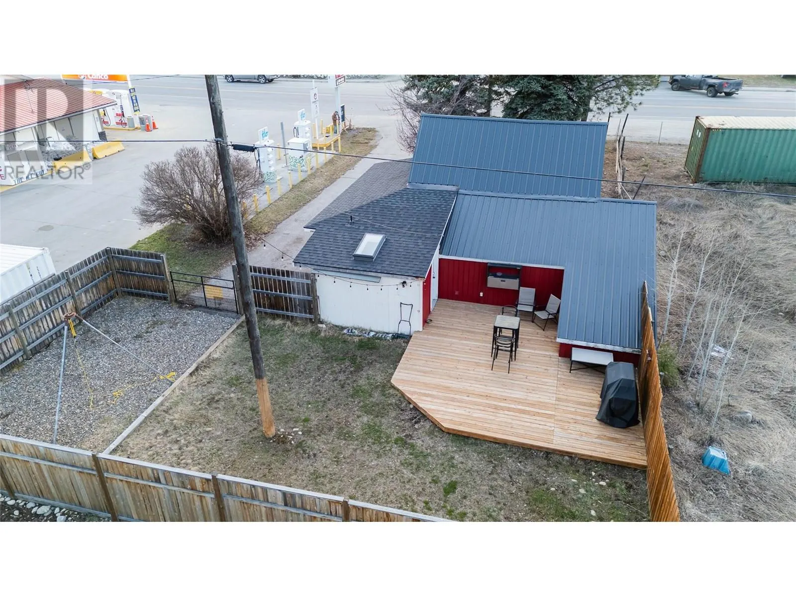 5844 Highway 33
